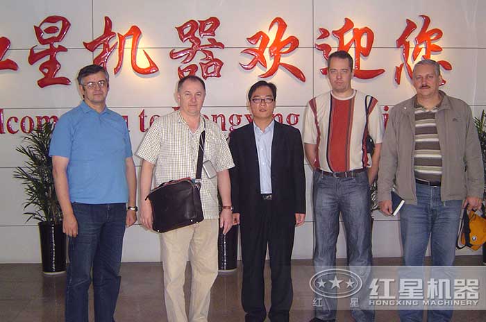 經(jīng)過(guò)多家對(duì)比之后，客戶選擇紅星機(jī)器
