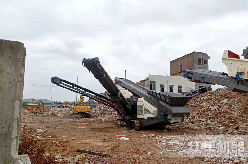 移動建筑垃圾破碎機現(xiàn)場