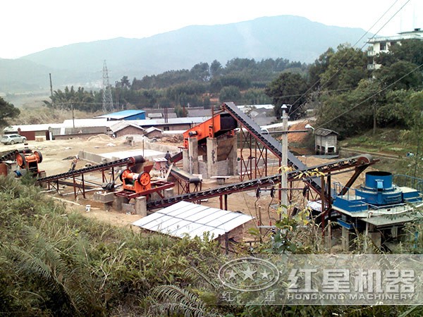環保型鵝卵石制砂生產線現場